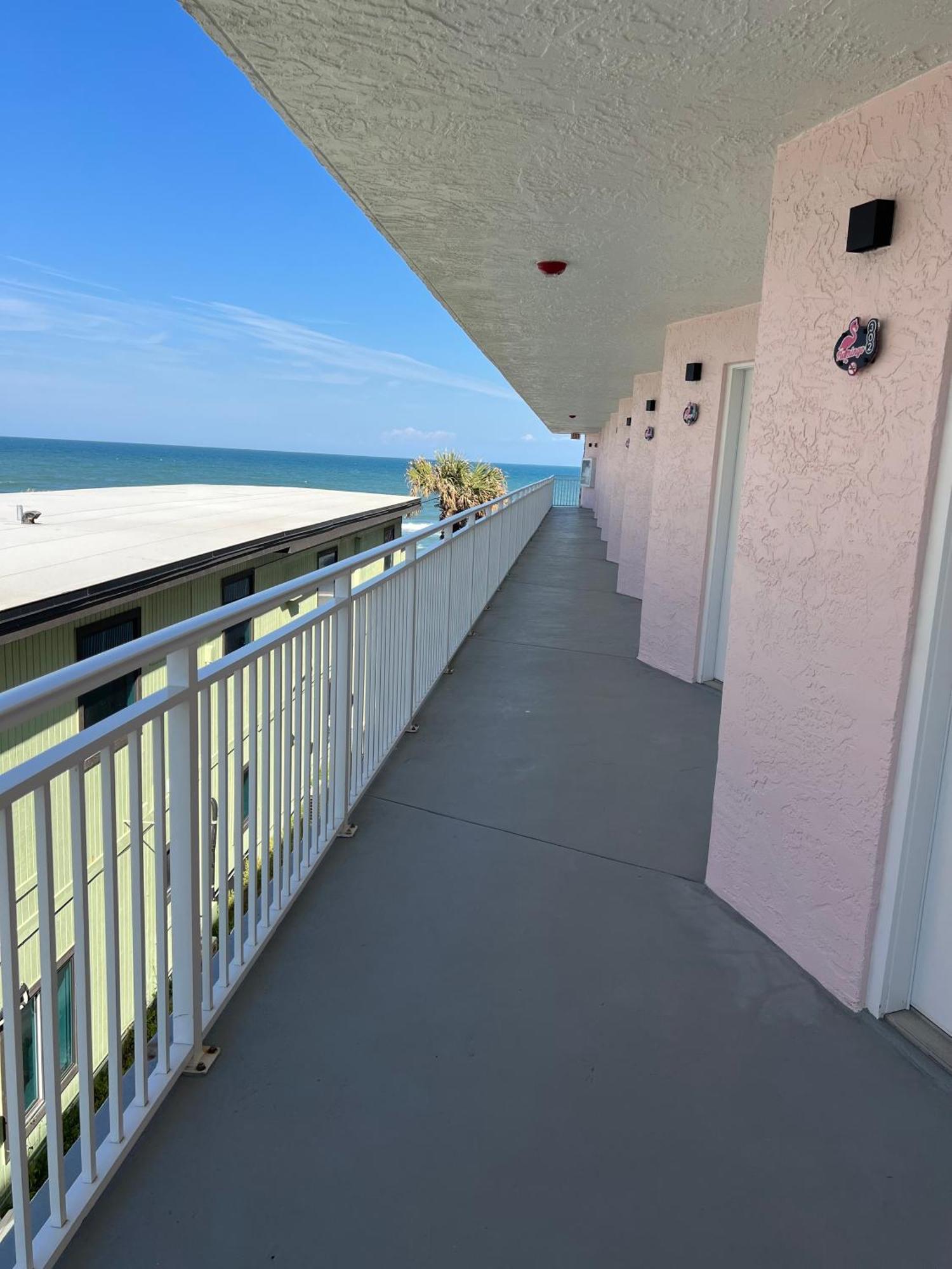 Flamingo Inn Beachfront - Дейтона-Біч Екстер'єр фото