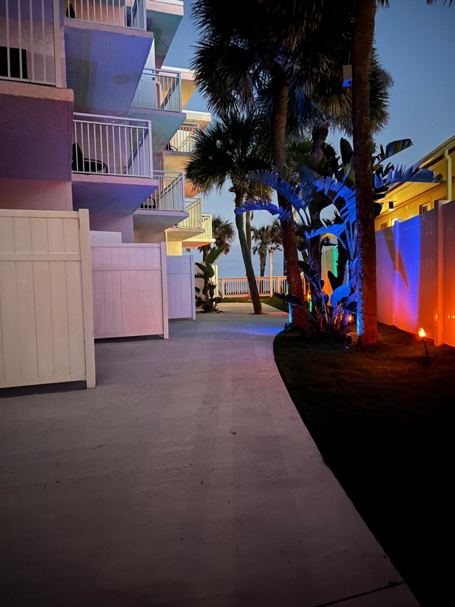 Flamingo Inn Beachfront - Дейтона-Біч Екстер'єр фото