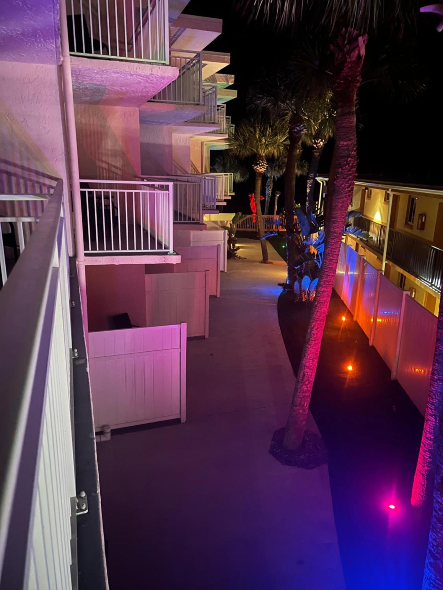 Flamingo Inn Beachfront - Дейтона-Біч Екстер'єр фото
